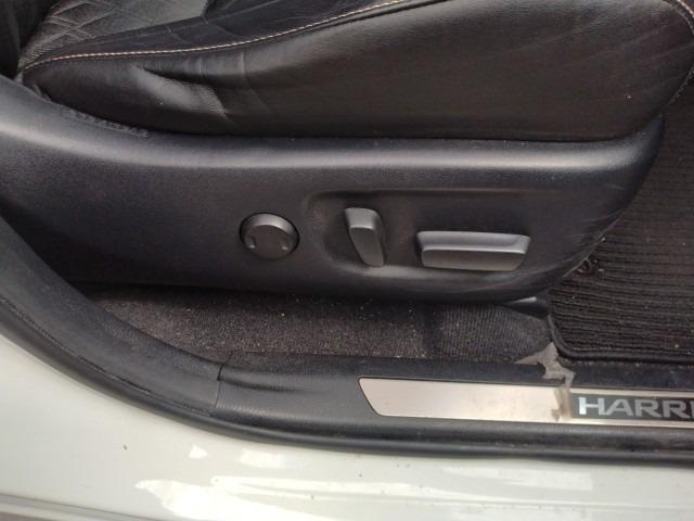 1017. TOYOTA HARRIER ELEGANCE 2015 / Milage: 102,704Km