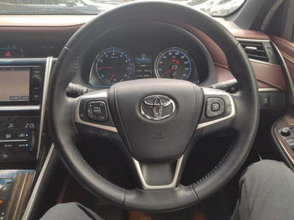 1017. TOYOTA HARRIER ELEGANCE 2015 / Milage: 102,704Km