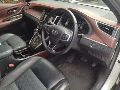 1017. TOYOTA HARRIER ELEGANCE 2015 / Milage: 102,704Km