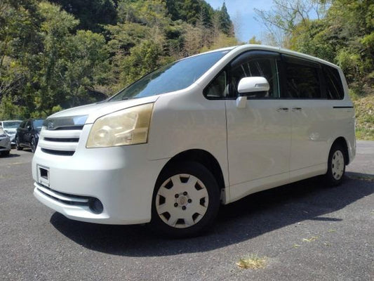 1038 TOYOTA NOAH X SMART EDITION 2010 / Milage: 188,180 Km