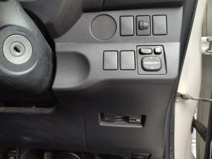 1054 TOYOTA RACTIS X 2011 Milage: 91,724 Km