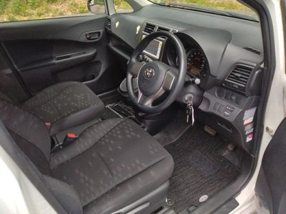 1054 TOYOTA RACTIS X 2011 Milage: 91,724 Km