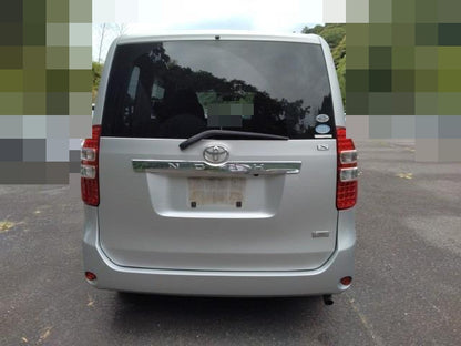 1053 TOYOTA NOAH X SMART EDITION 2011 Milage: 175,423 Km