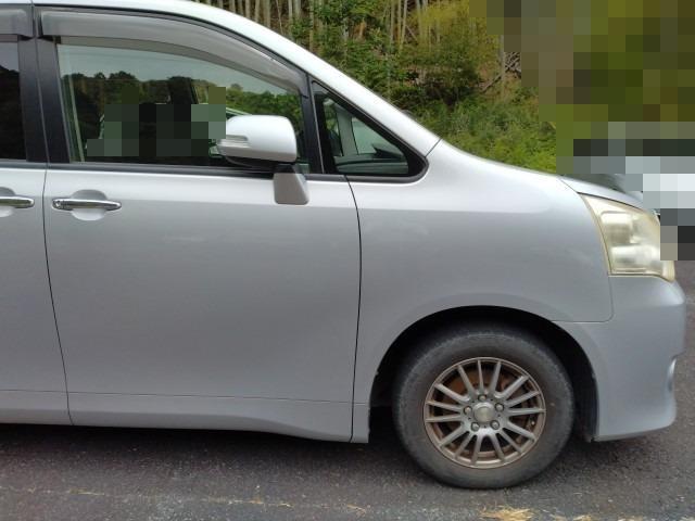 1053 TOYOTA NOAH X SMART EDITION 2011 Milage: 175,423 Km