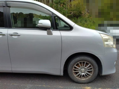 1053 TOYOTA NOAH X SMART EDITION 2011 Milage: 175,423 Km