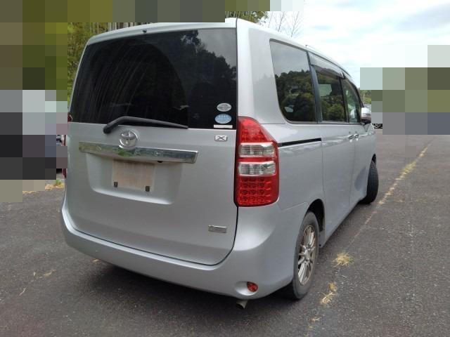 1053 TOYOTA NOAH X SMART EDITION 2011 Milage: 175,423 Km