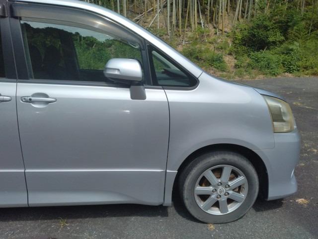 1059 TOYOTA NOAH Si 2008 Milage: 114,154 Km