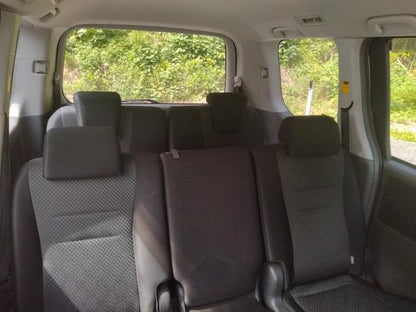 1059 TOYOTA NOAH Si 2008 Milage: 114,154 Km