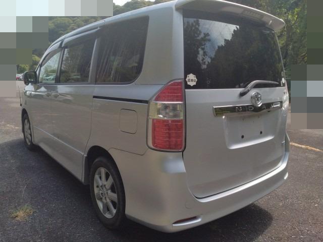 1059 TOYOTA NOAH Si 2008 Milage: 114,154 Km
