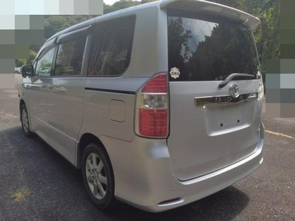 1059 TOYOTA NOAH Si 2008 Milage: 114,154 Km