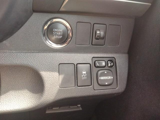 1060 TOYOTA RACTIS G 2014 Milage: 100,812