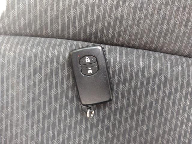 1060 TOYOTA RACTIS G 2014 Milage: 100,812