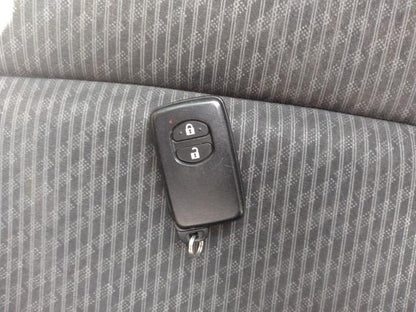 1060 TOYOTA RACTIS G 2014 Milage: 100,812