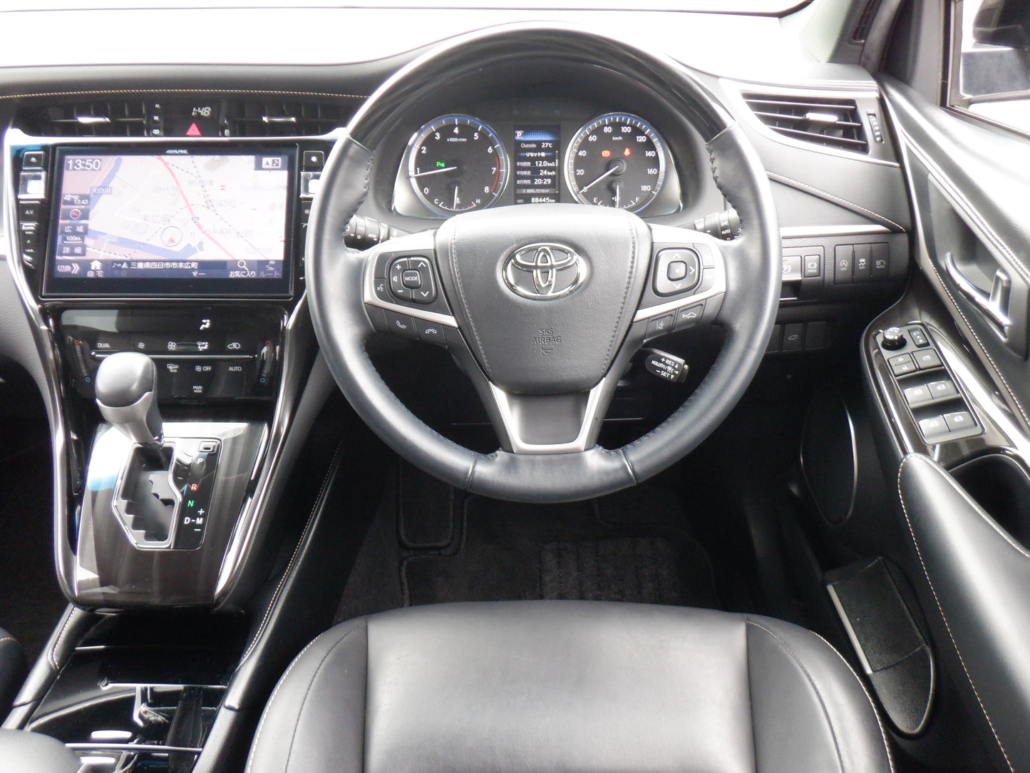 1070 TOYOTA HARRIER PREMIUM 2018 ZSU60-0155235