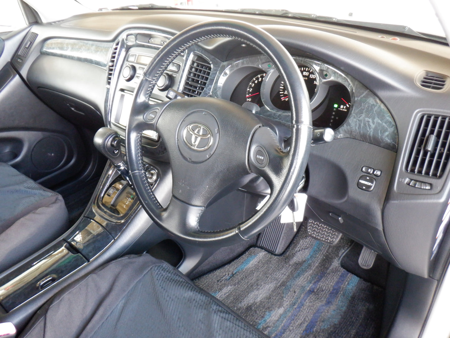 1041 TOYOTA KLUGER L 2.4S 2003 ACU20-0077627