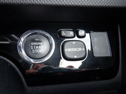 832	TOYOTA	COROLLA RUMION	1.5G ON B LIMITED	2011	 ,Milage:	118,500	Km