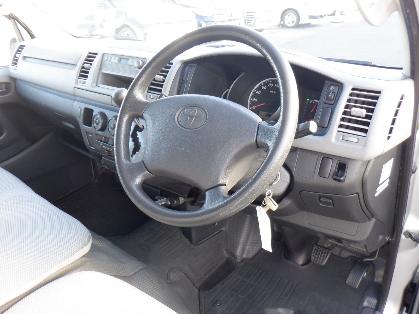 1000 TOYOTA HIACE VAN DX 2007 KDH200-0075901