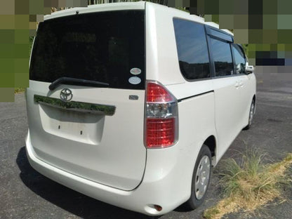 1074 TOYOTA NOAH X L Selection 2009/Milage: 161,664 km