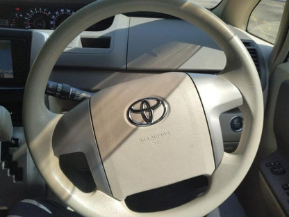 1074 TOYOTA NOAH X L Selection 2009/Milage: 161,664 km