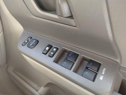 1074 TOYOTA NOAH X L Selection 2009/Milage: 161,664 km