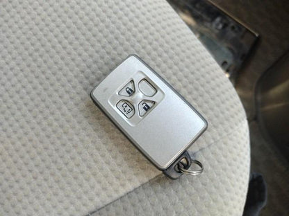 1074 TOYOTA NOAH X L Selection 2009/Milage: 161,664 km