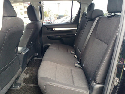 880 TOYOTA HILUX 4WD Z 2020 brand new tires, very low milage