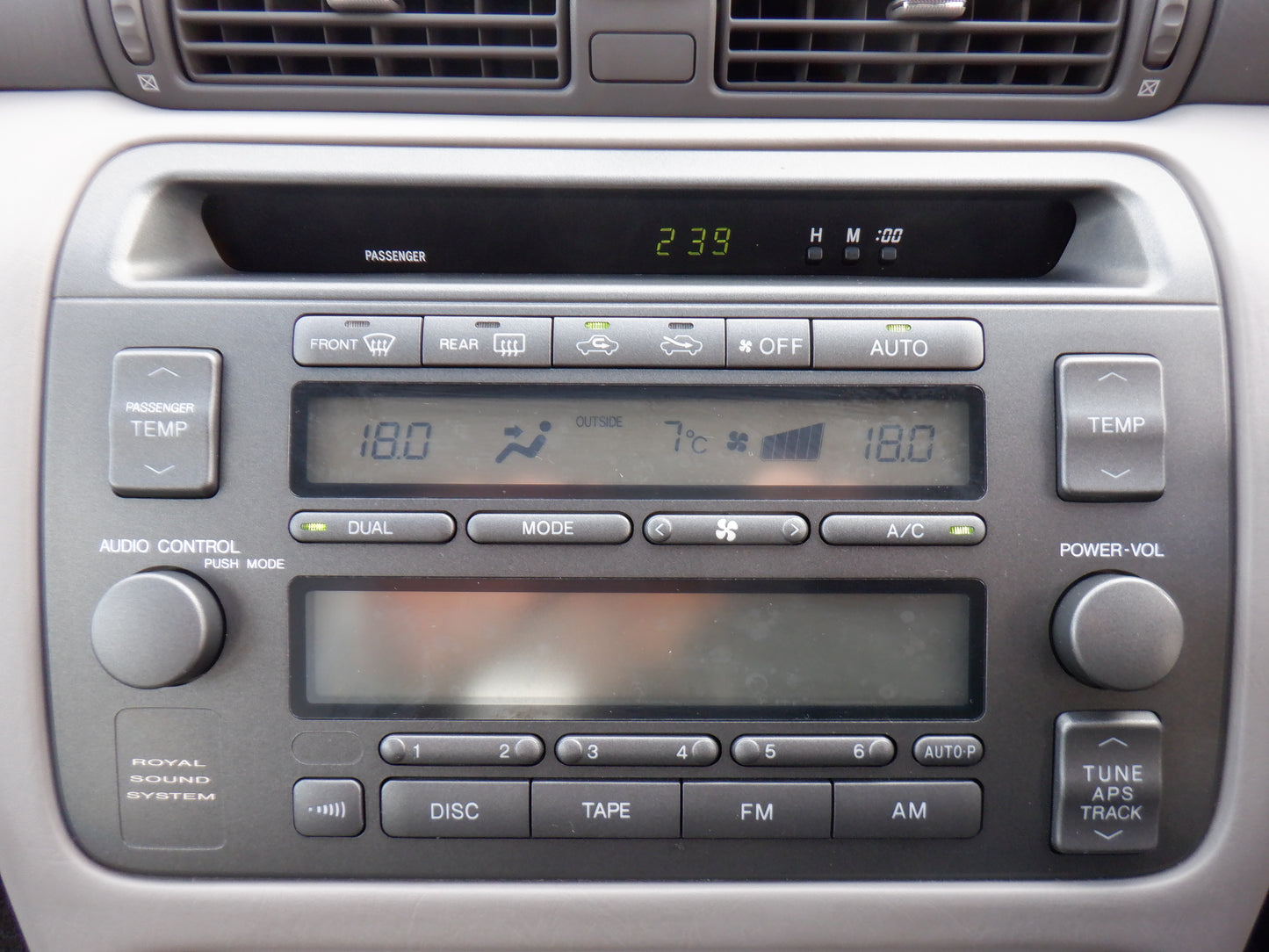 982. TOYOTA CROWN ROYAL EXTRA 1999 JZS171-0009961