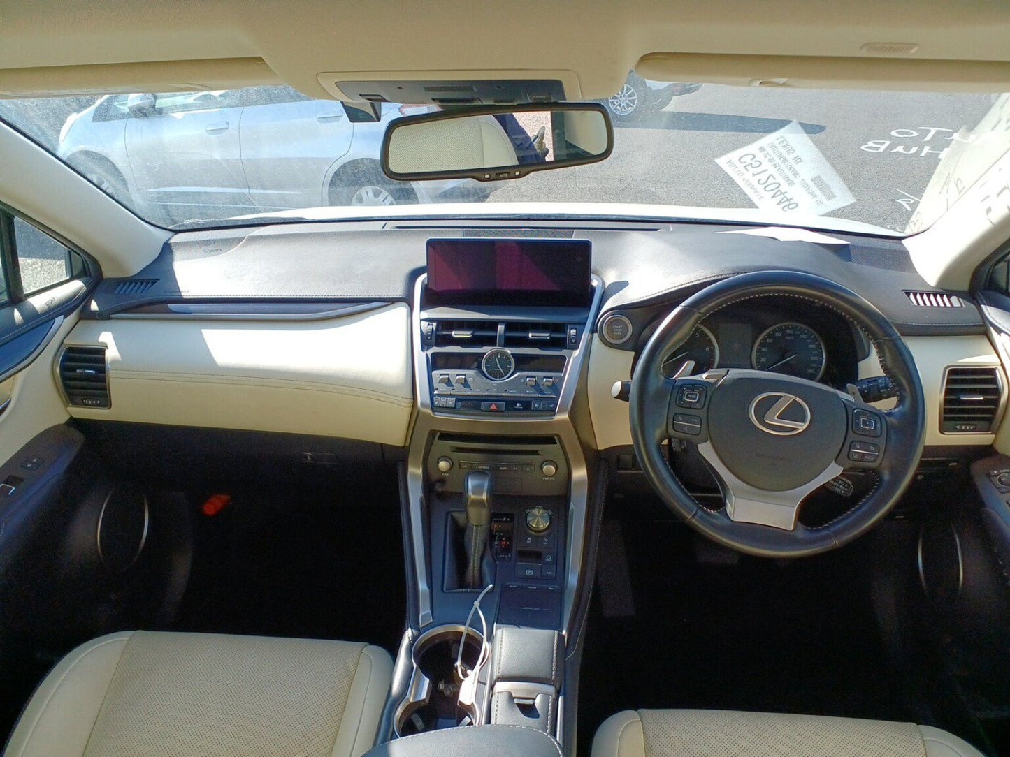 952 LEXUS NX NX300 version L White Leather package2019 / Milage: 48,240 Km