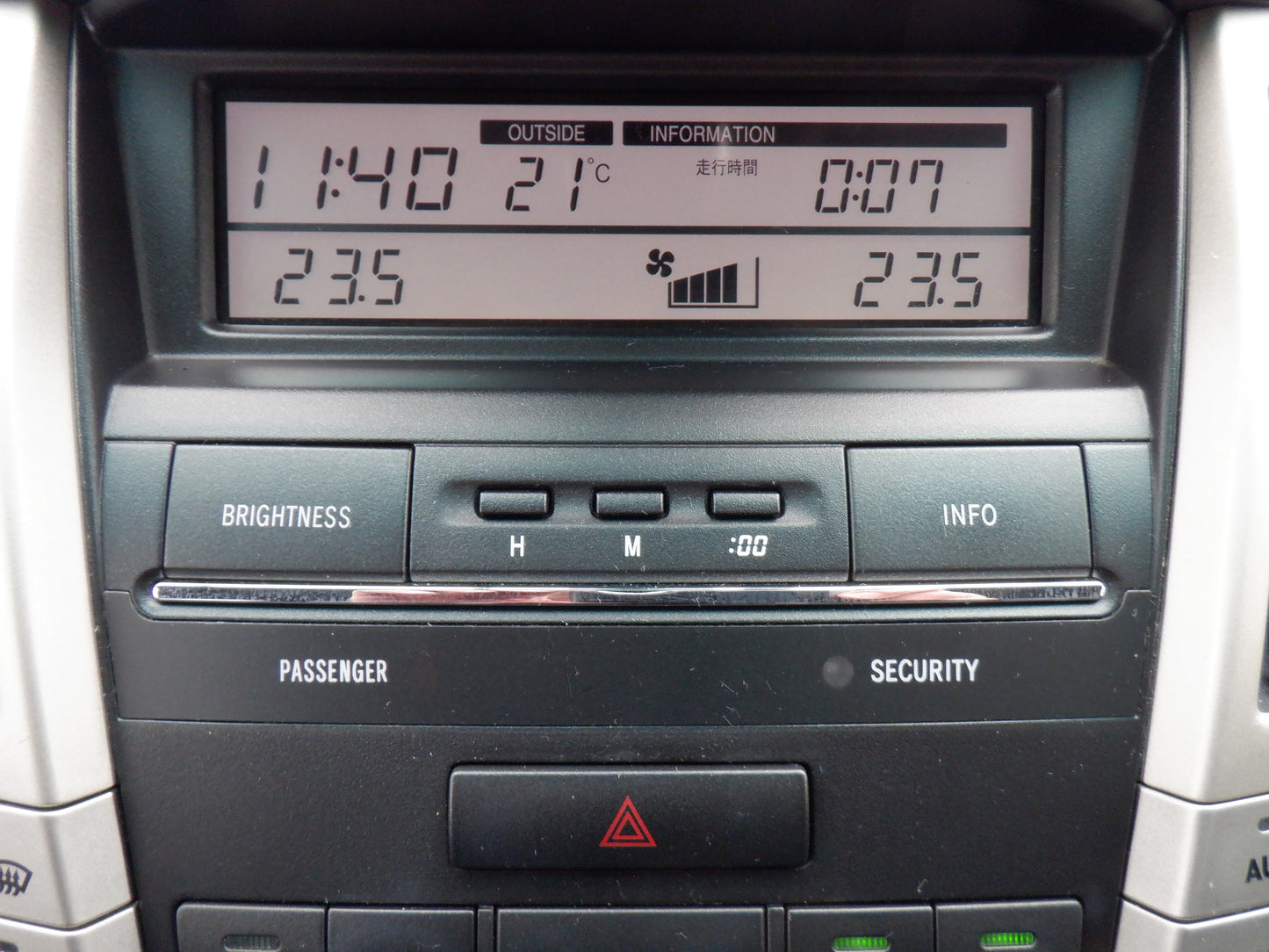 1055 TOYOTA HARRIER 240G 2007 ACU30-0073903