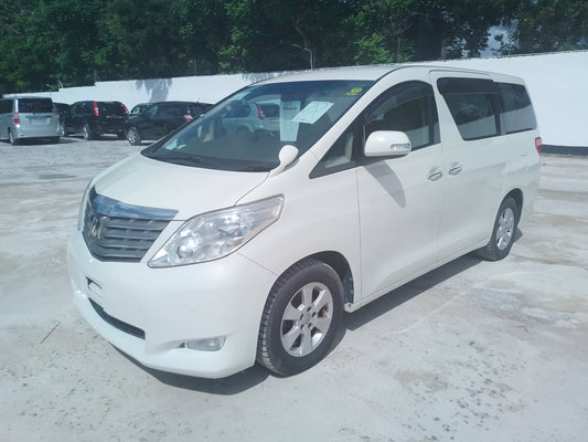 421. Toyota Alphard 240X 2011