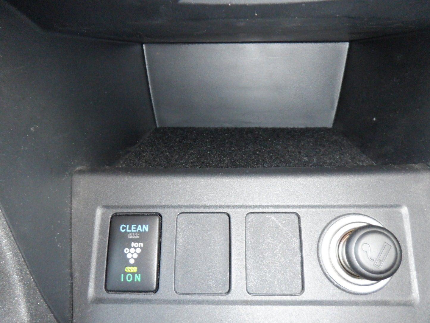 897 TOYOTA VANGUARD 240S S PACKAGE 2012 ACA38-5239363 / Milage: 176,913 Km