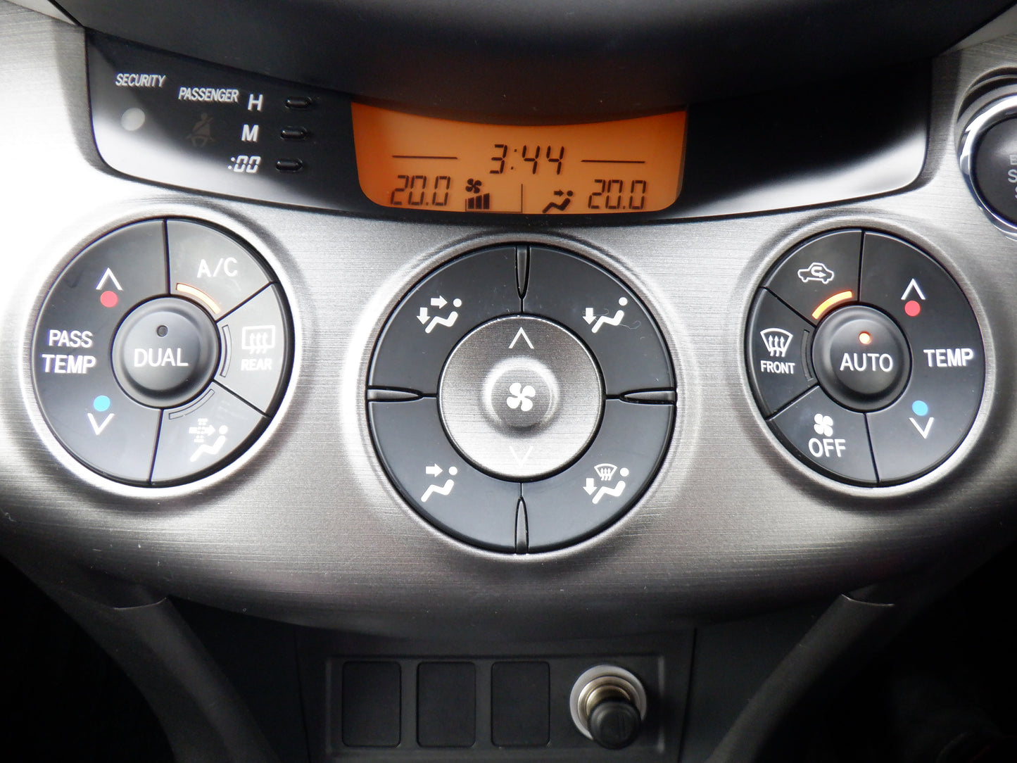 1026 TOYOTA VANGUARD 240S 2013 ACA33-5306970