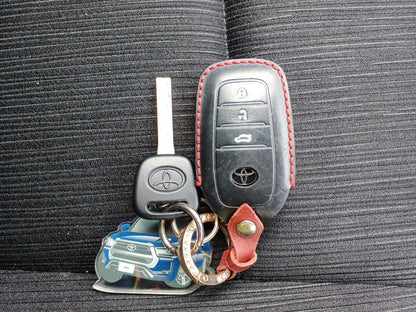 880 TOYOTA HILUX 4WD Z 2020 brand new tires, very low milage