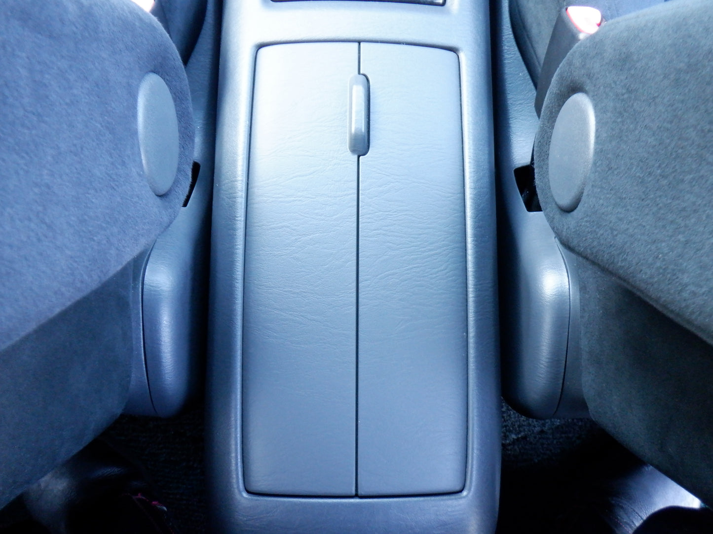1036 TOYOTA KLUGER V NAVI PACKAGE 2002 ACU20-0040946
