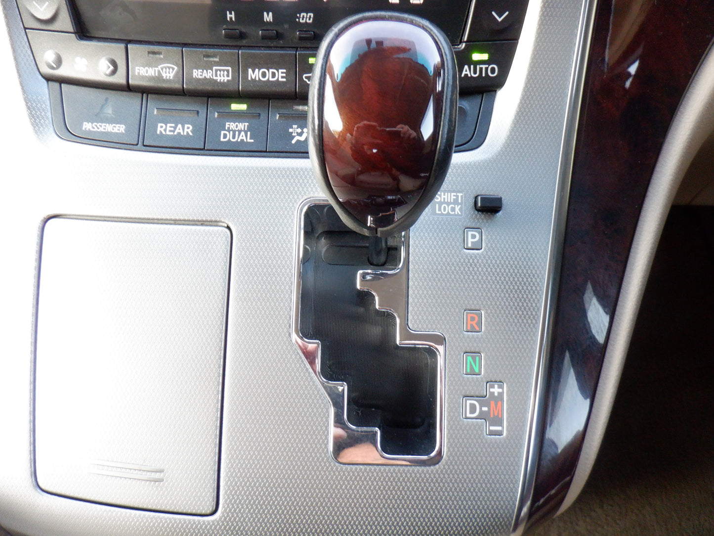 990 TOYOTA ALPHARD 240G 2012 ANH20-8213940