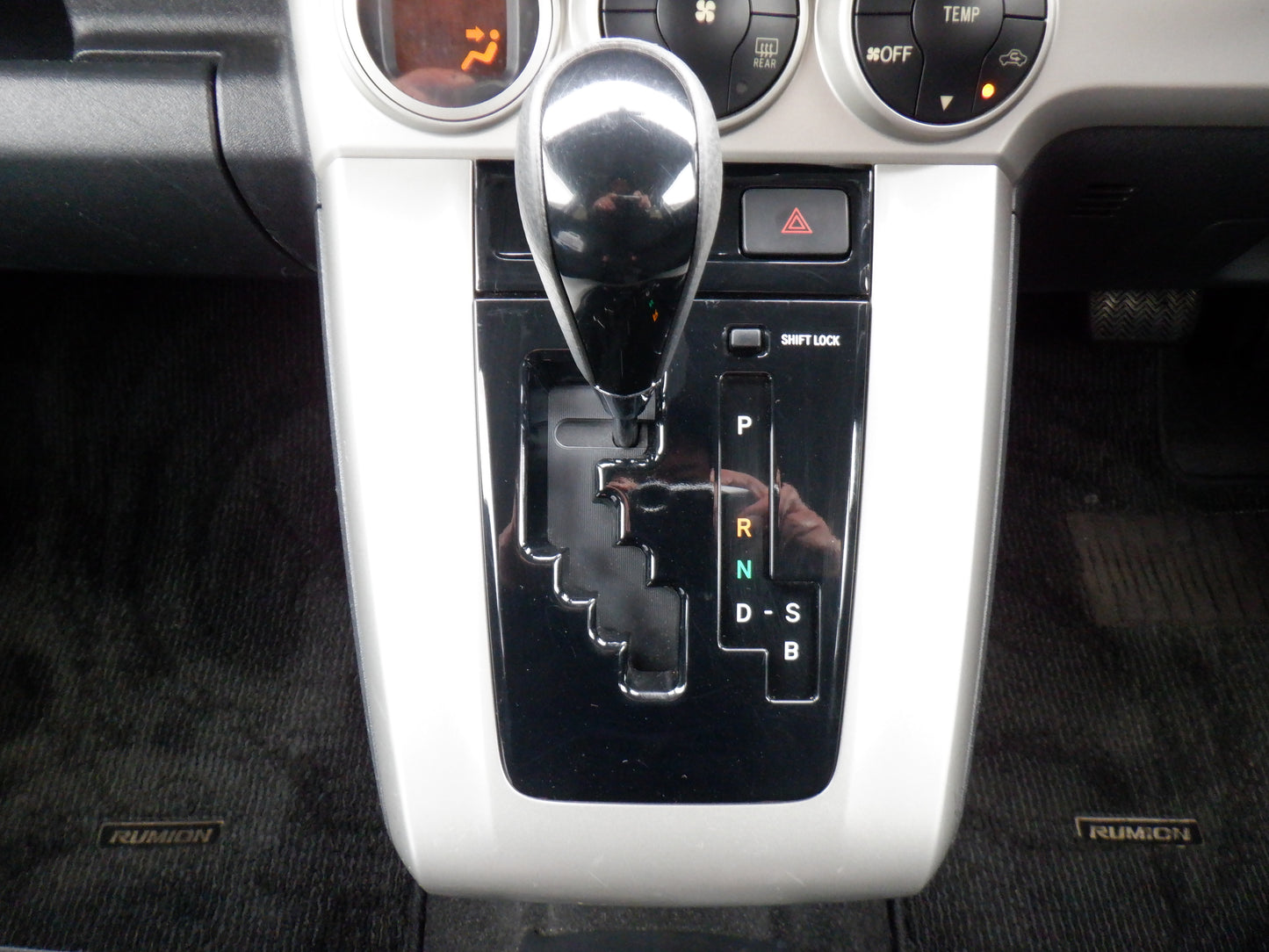 1045 TOYOTA COROLLA RUMION 1.5G SMART PACKAGE 2009 NZE151-1070995