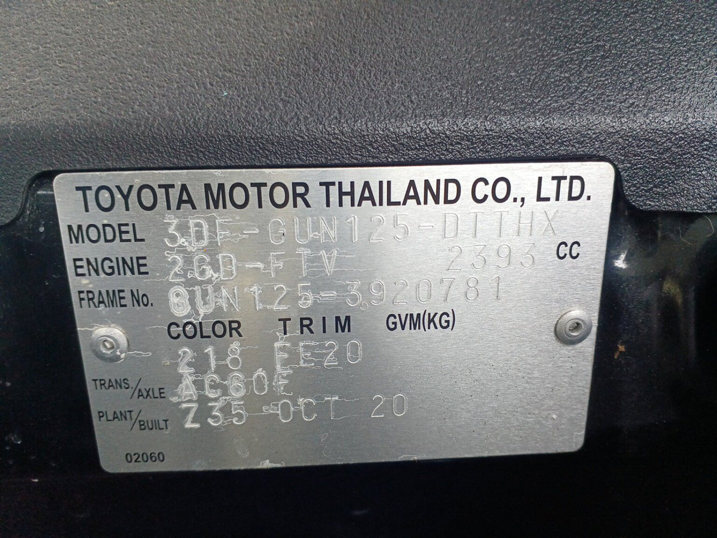 880 TOYOTA HILUX 4WD Z 2020 brand new tires, very low milage