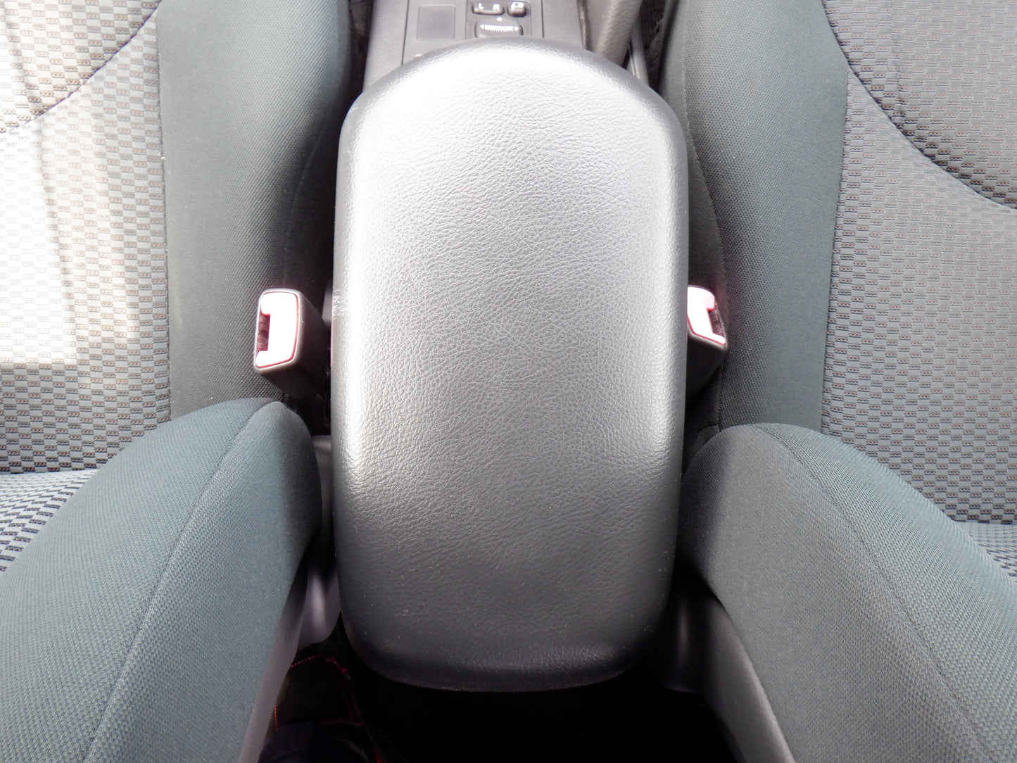 1035 TOYOTA RAV4 STYLE 2015 ACA36-6001154