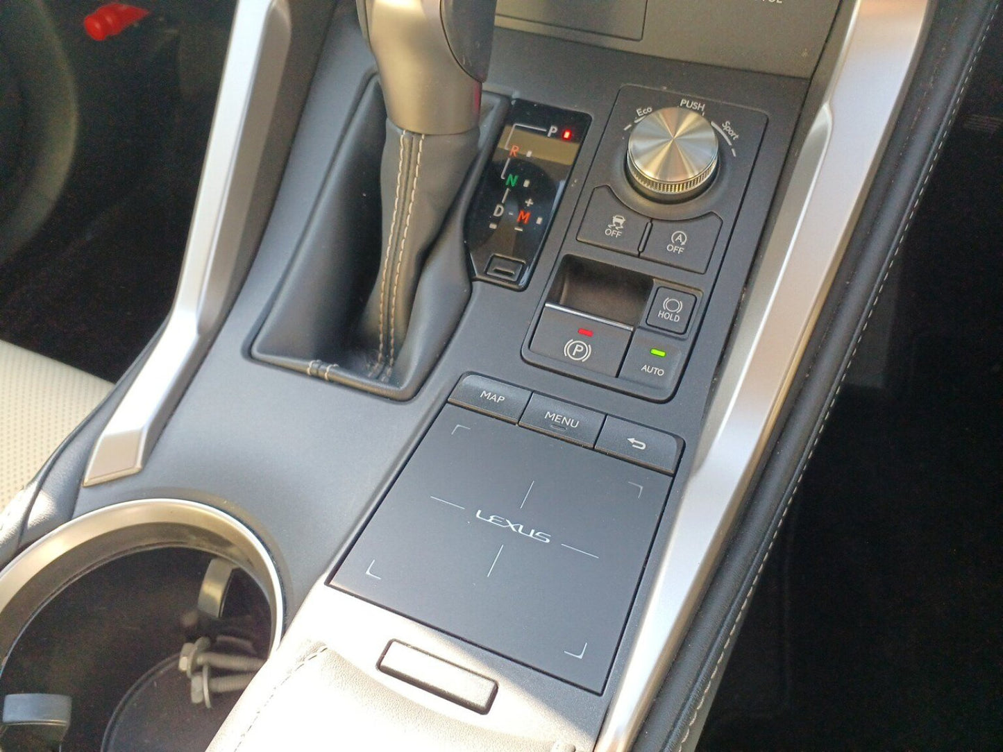 952 LEXUS NX NX300 version L White Leather package2019 / Milage: 48,240 Km