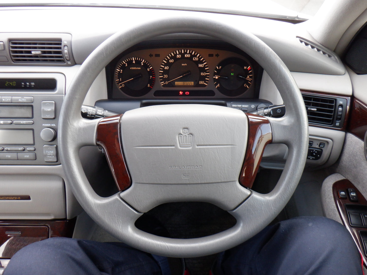 982. TOYOTA CROWN ROYAL EXTRA 1999 JZS171-0009961