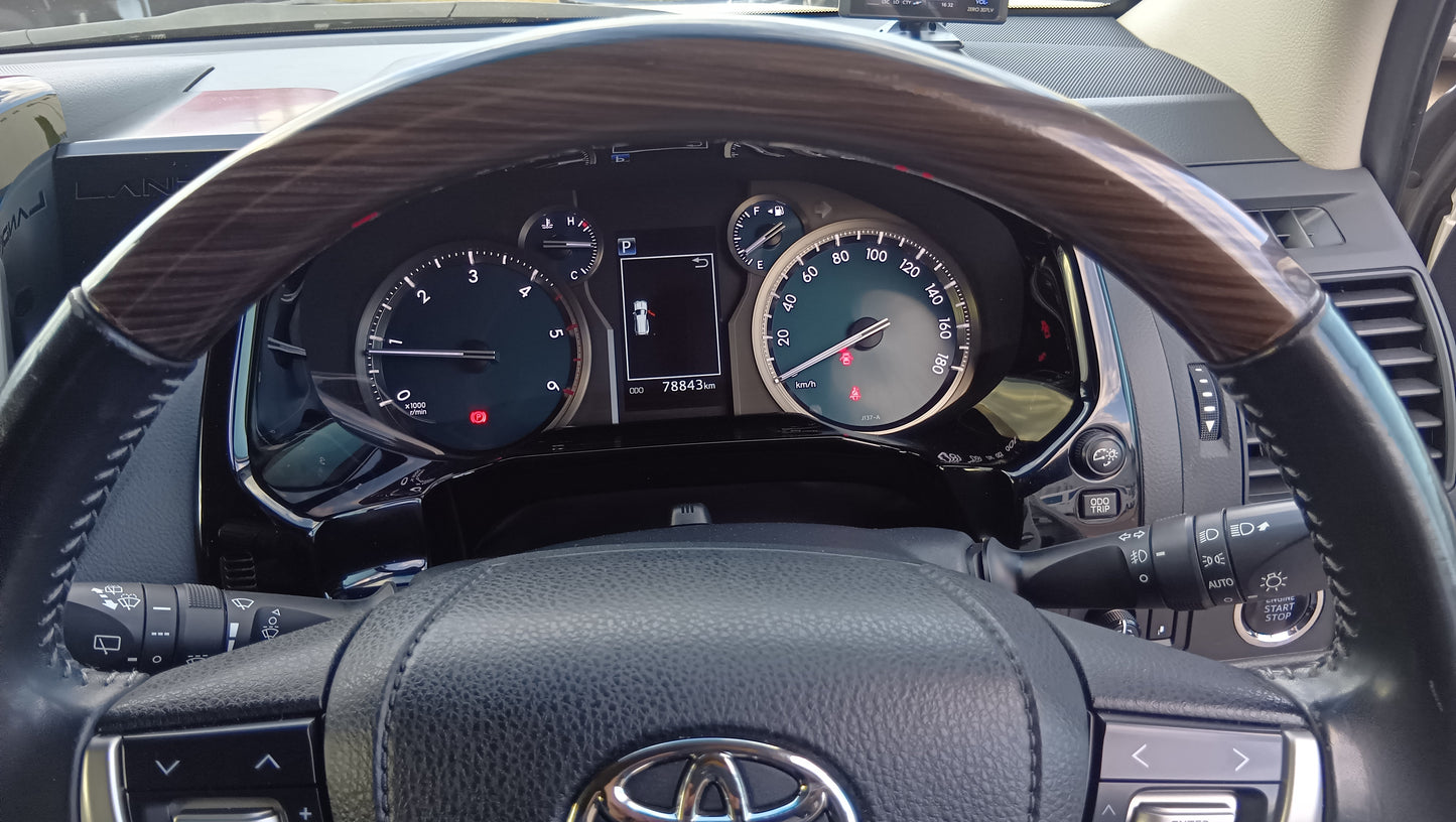 843. TOYOTA  LAND CRUSIER PRADO TX 2020