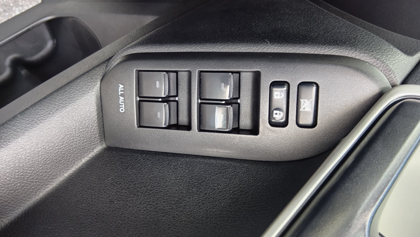843. TOYOTA  LAND CRUSIER PRADO TX 2020