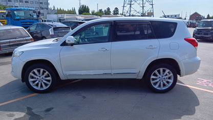 851. Toyota Vanguard 240S S-PKG 2011