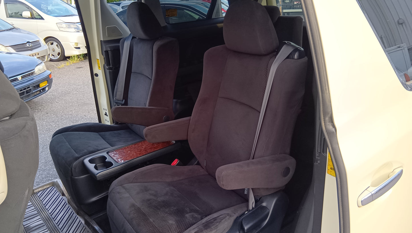 874. TOYOTA Alphard 240S Premium Selection II 2010