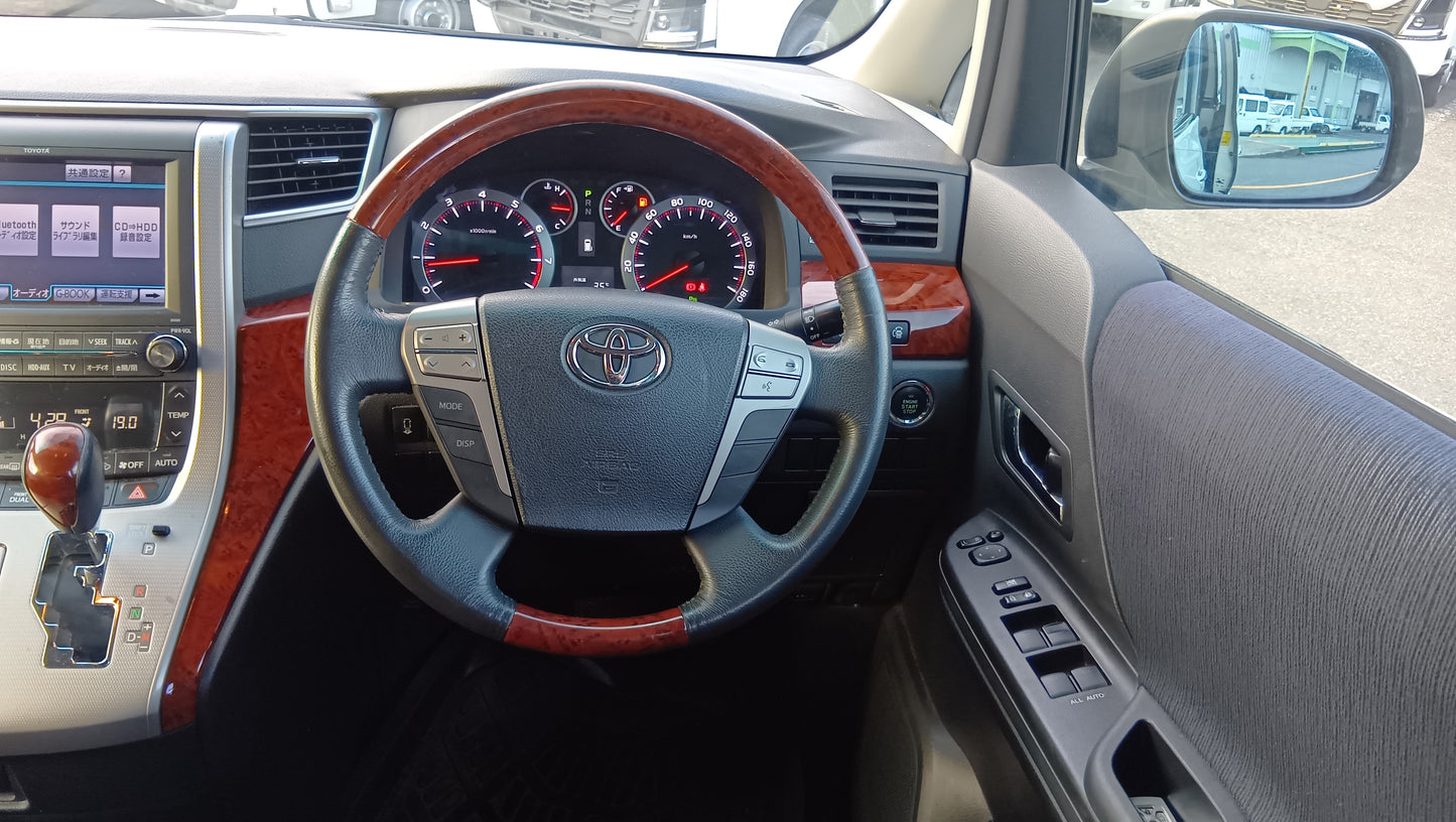 874. TOYOTA Alphard 240S Premium Selection II 2010
