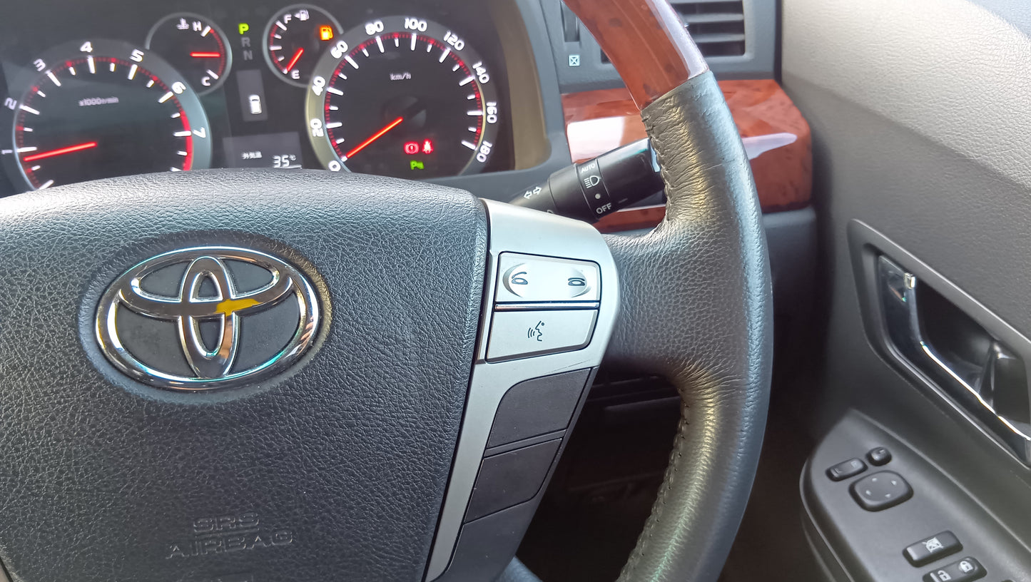 874. TOYOTA Alphard 240S Premium Selection II 2010