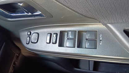 874. TOYOTA Alphard 240S Premium Selection II 2010
