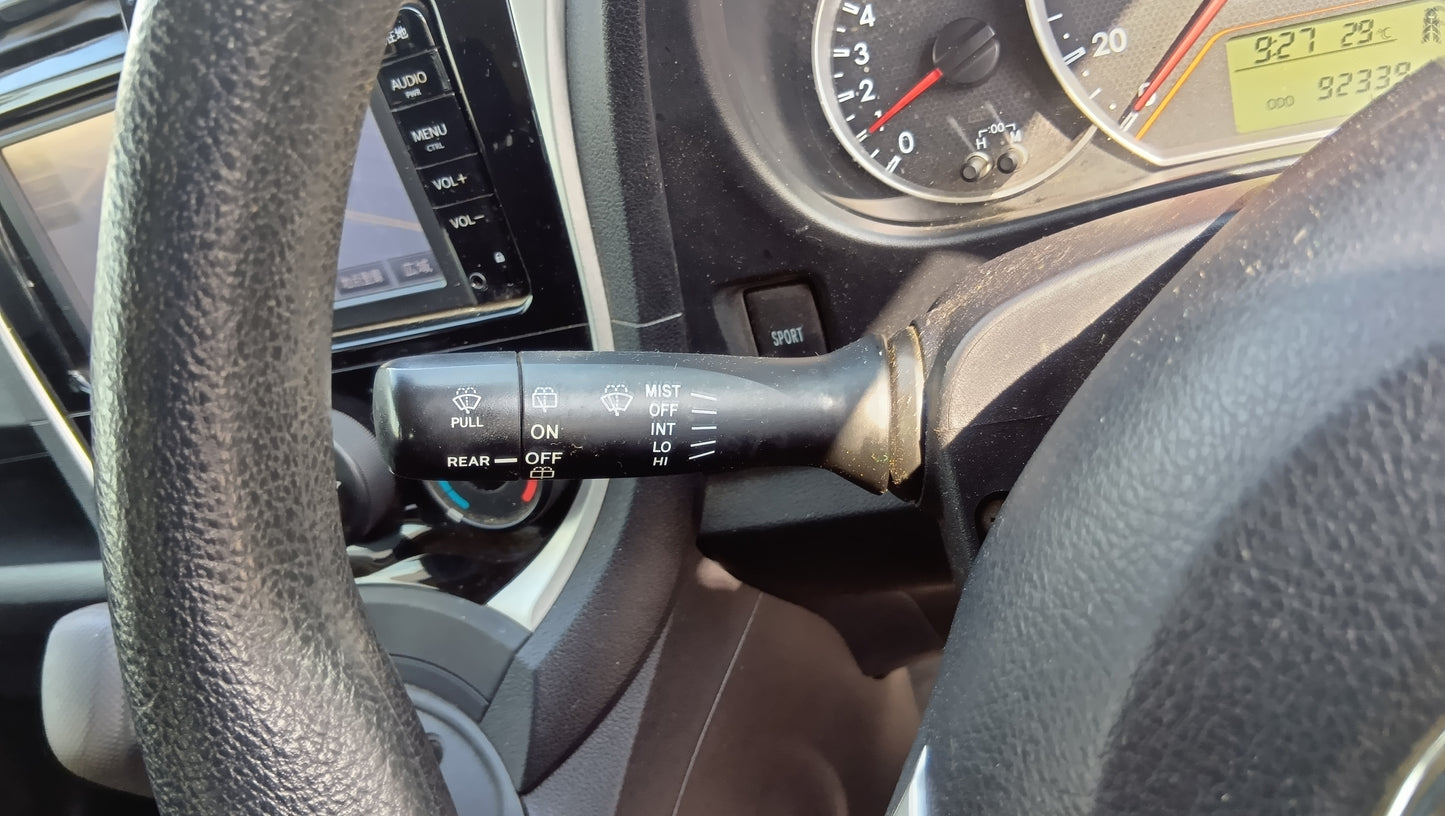 875 TOYOTA RACTIS X 2014