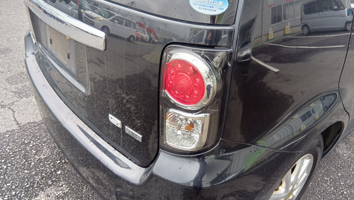 876. TOYOTA CAROLLA RUMION 1.8S 2013
