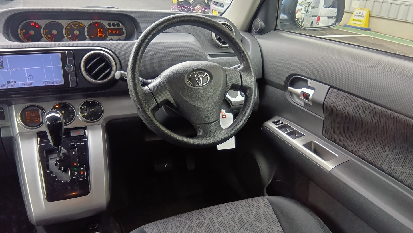 876. TOYOTA CAROLLA RUMION 1.8S 2013
